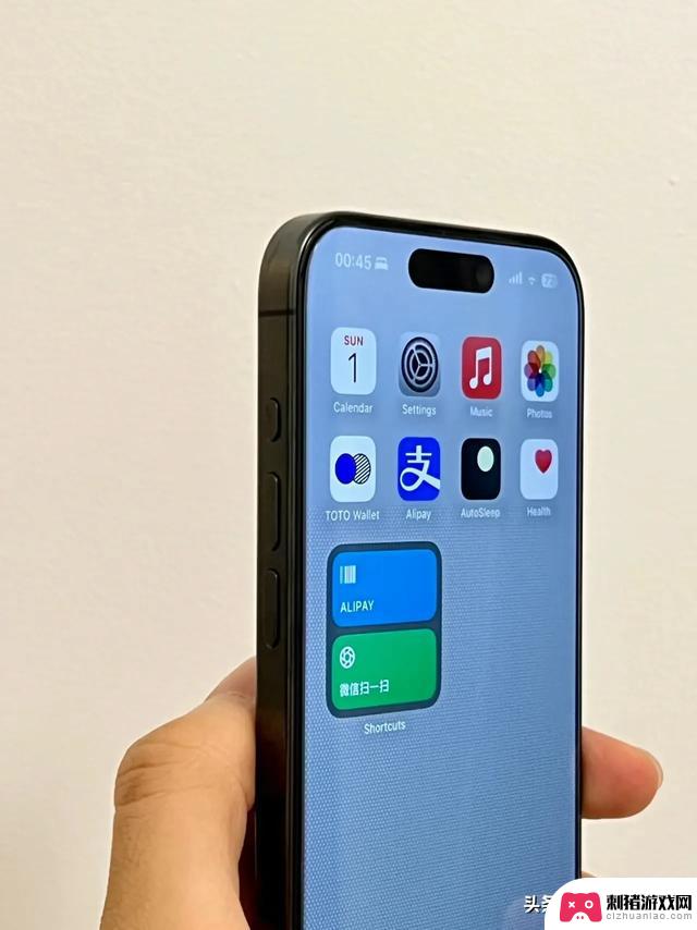 iPhone 16仍坚持60Hz刷新率，全球手机市场仅剩苹果坚守